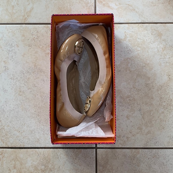 Tan Tory Burch Flats - Picture 1 of 4